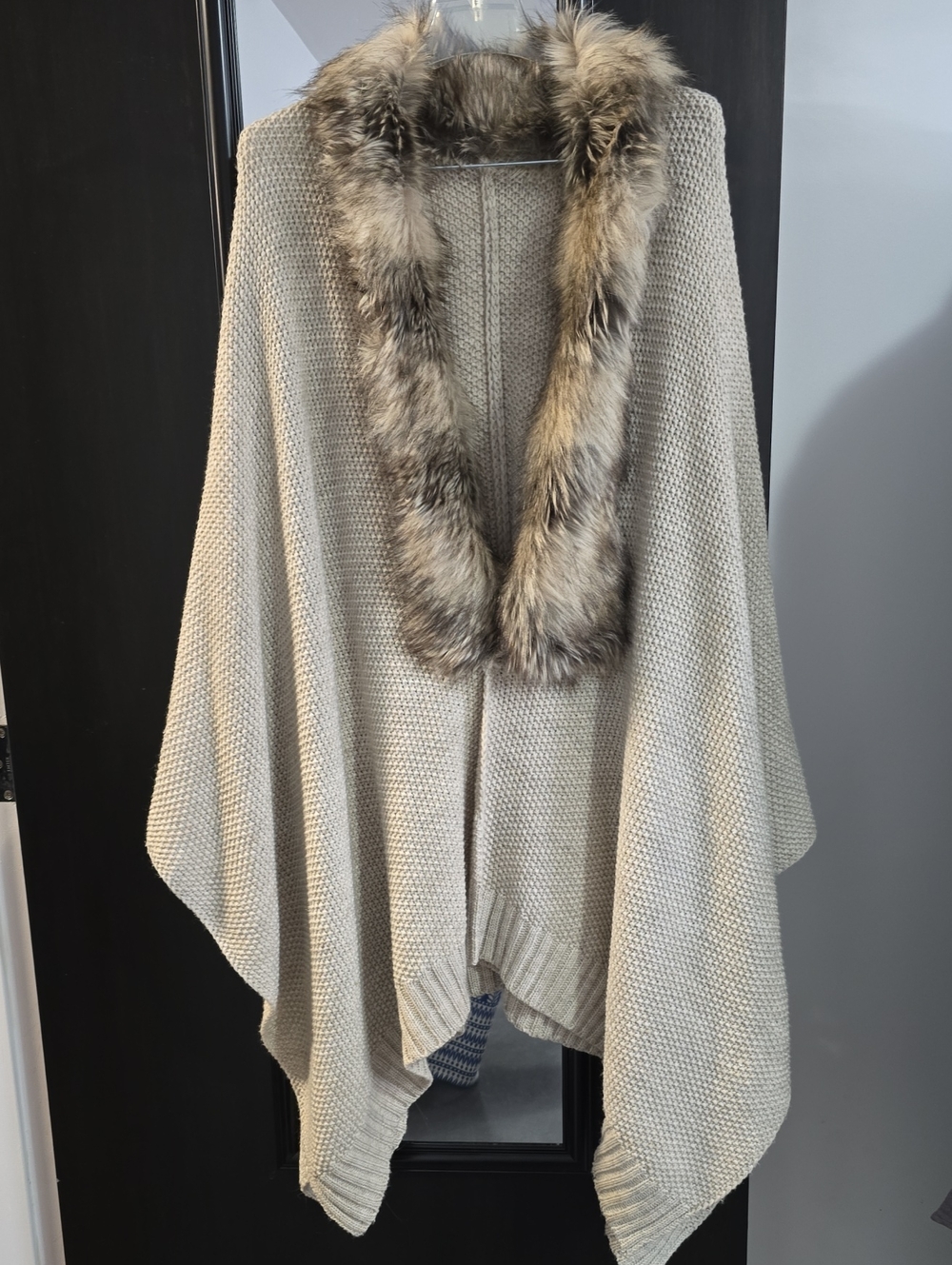 Merona Cream Knit Poncho with Faux Fur Collar